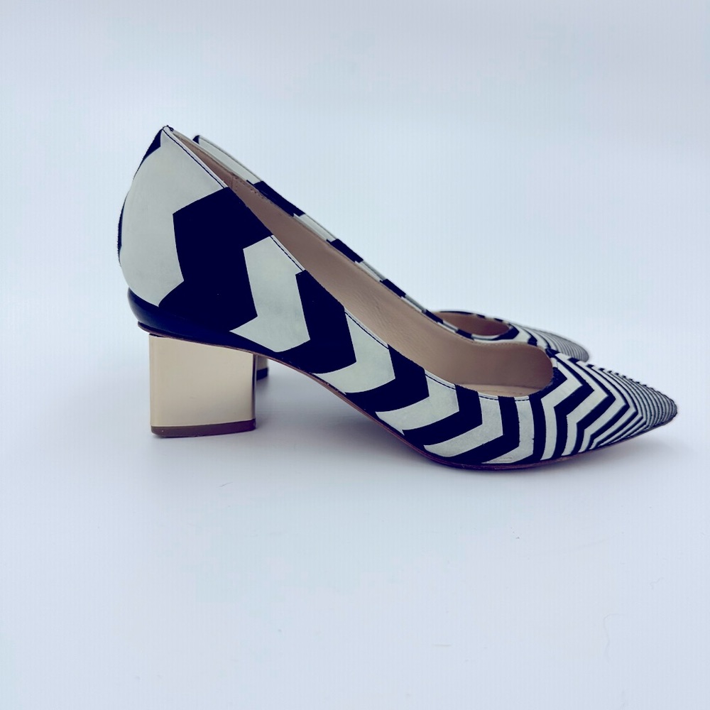 Nicholas Kirkwood striped pump, gold heel